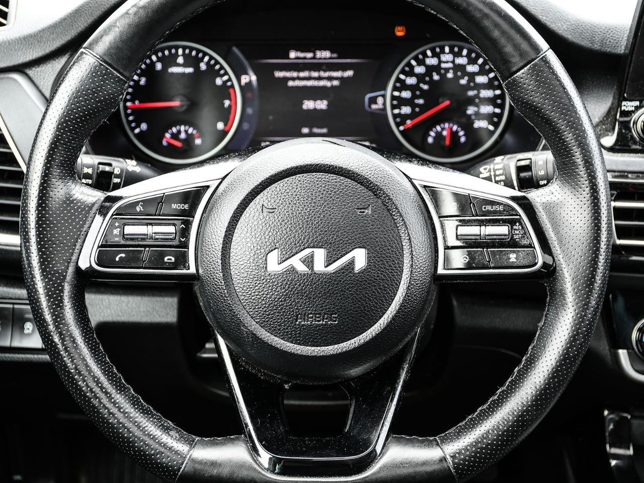 2023 Kia Seltos SX Turbo w/Black Interior NAV | SUNROOF | HTD SEATS | REMOTE START Photo
