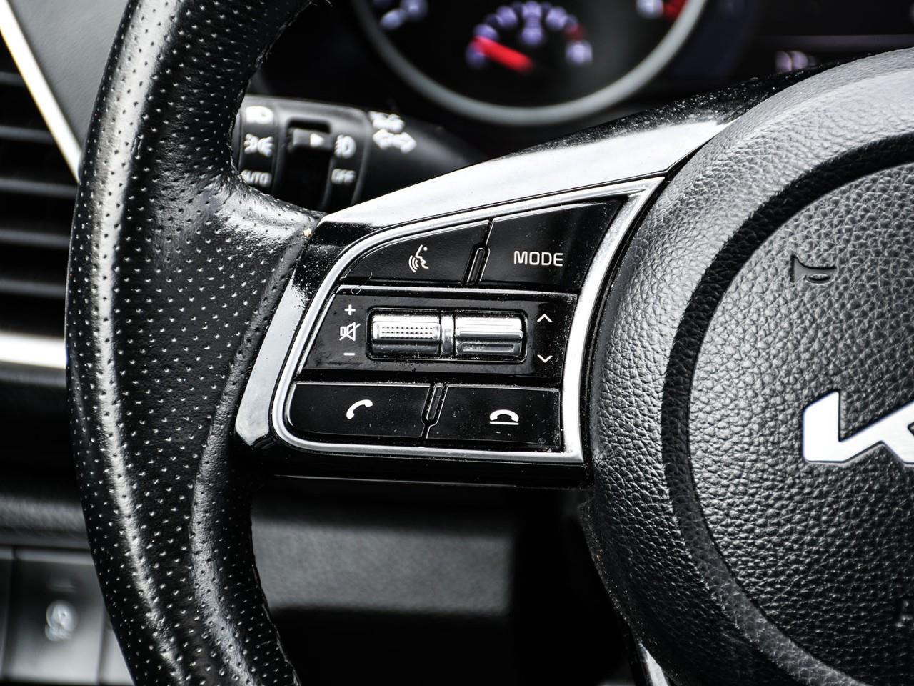 2023 Kia Seltos SX Turbo w/Black Interior NAV | SUNROOF | HTD SEATS | REMOTE START Photo