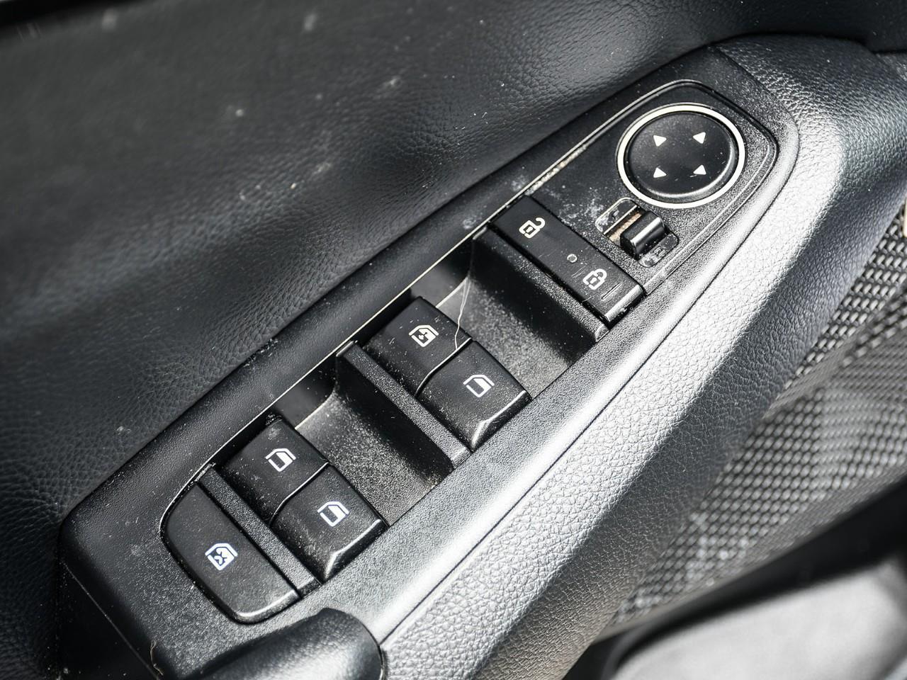 2023 Kia Seltos SX Turbo w/Black Interior NAV | SUNROOF | HTD SEATS | REMOTE START Photo