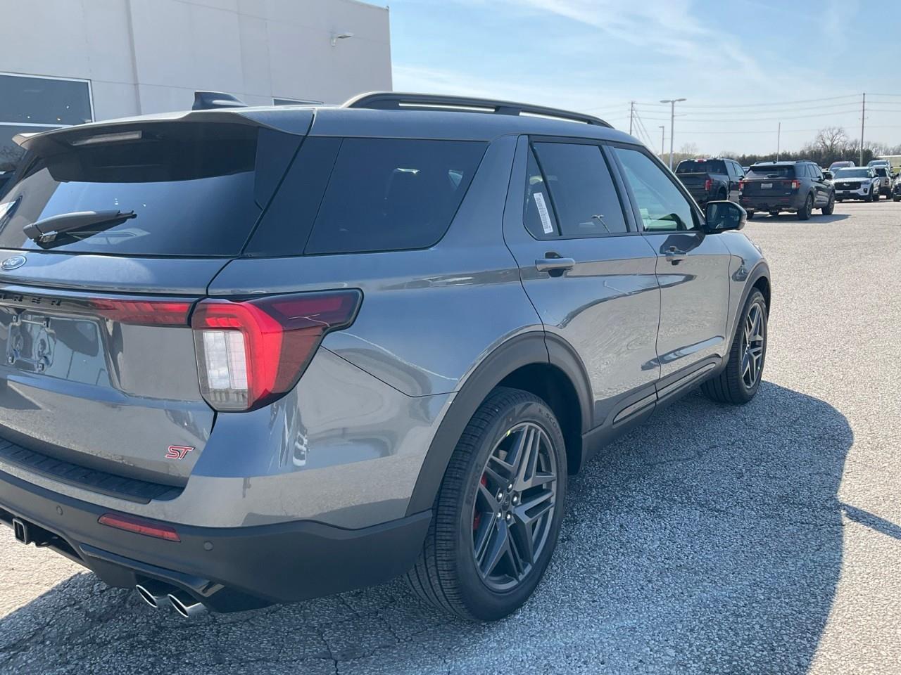 2026 Ford Explorer ST Photo
