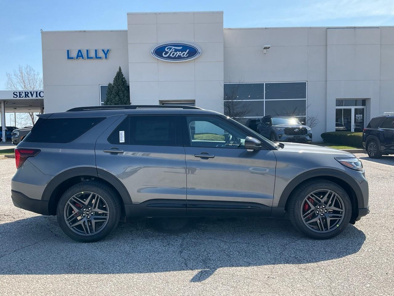 2026 Ford Explorer ST Photo