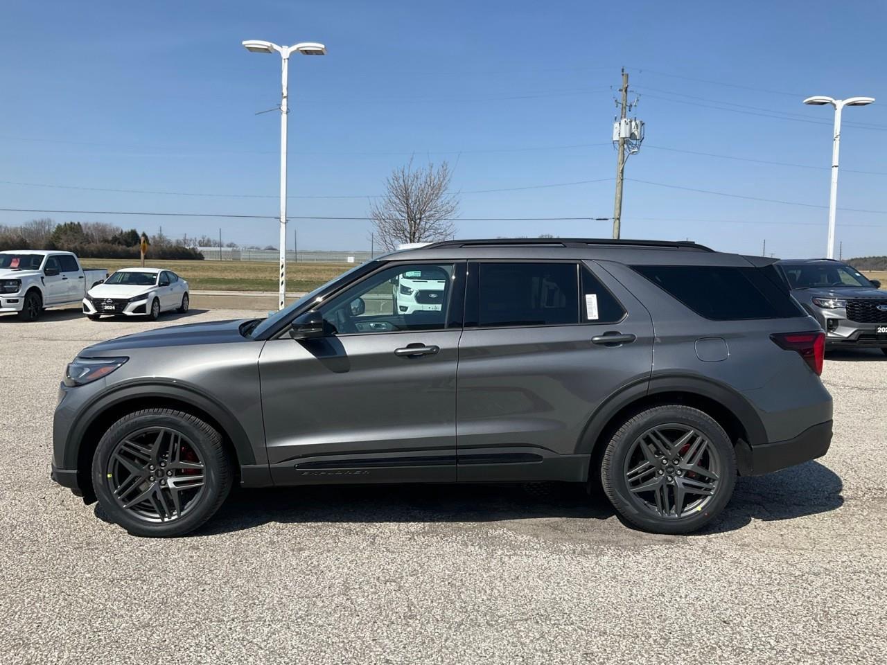 2026 Ford Explorer ST Photo