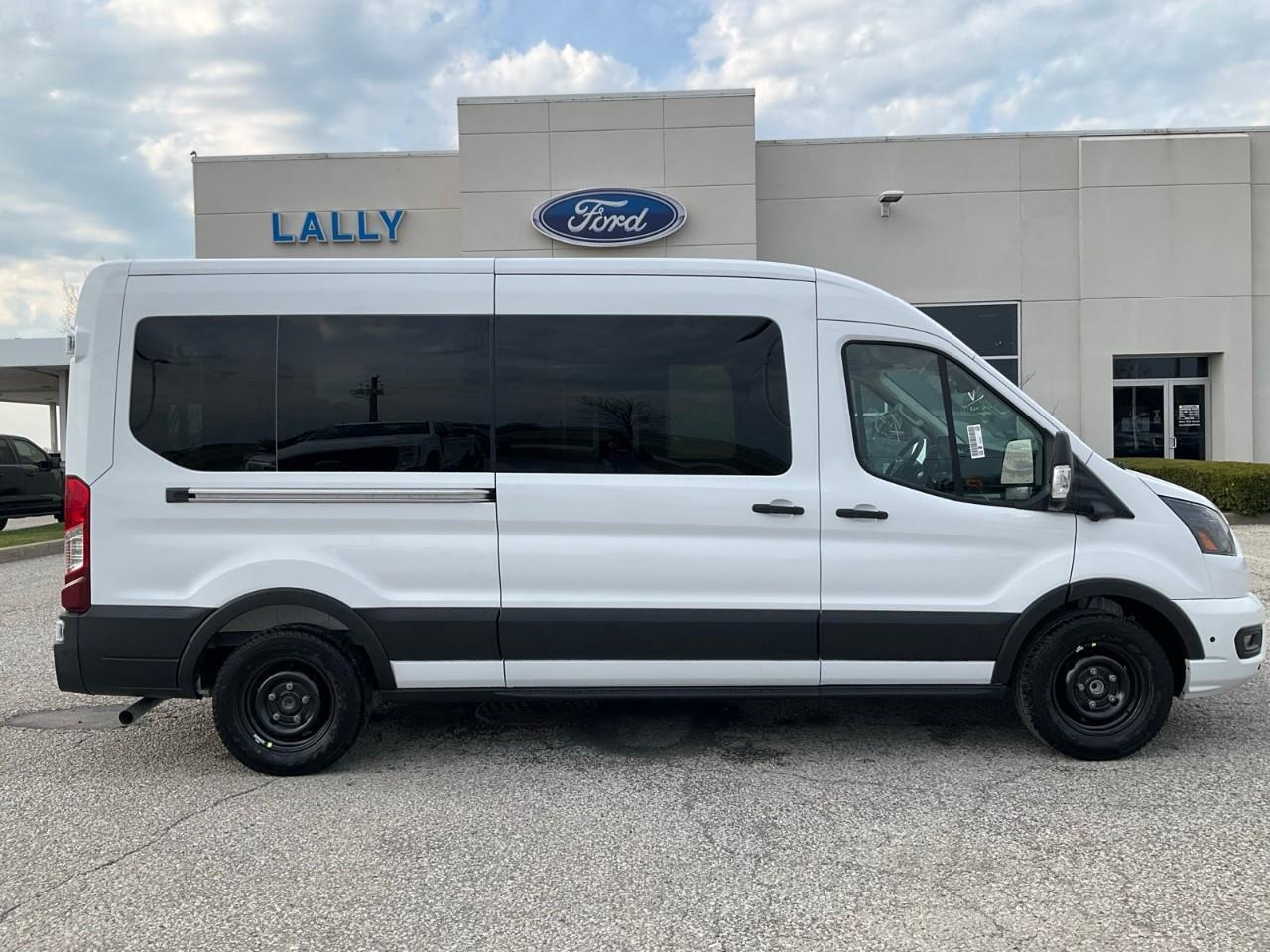 2026 Ford Transit 350 XLT Photo3
