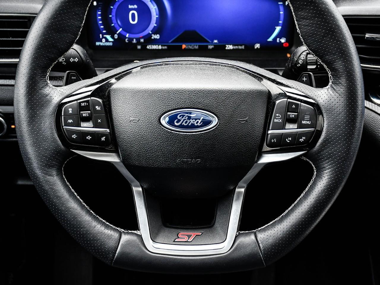 2024 Ford Explorer NAV | SUNROOF | HTD & COOLED SEATS | HTD STEERING | REMOTE START Photo