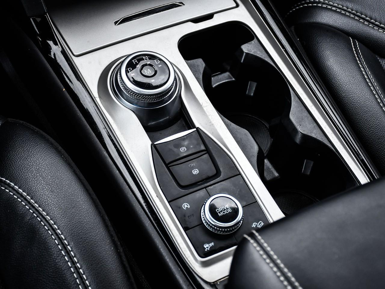 2024 Ford Explorer NAV | SUNROOF | HTD & COOLED SEATS | HTD STEERING | REMOTE START Photo