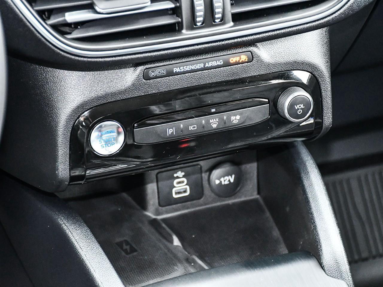 2024 Ford Escape PHEV NAV | HTD SEATS | HTD STEERING | REMOTE START | ADAPTIVE CRUISE Photo