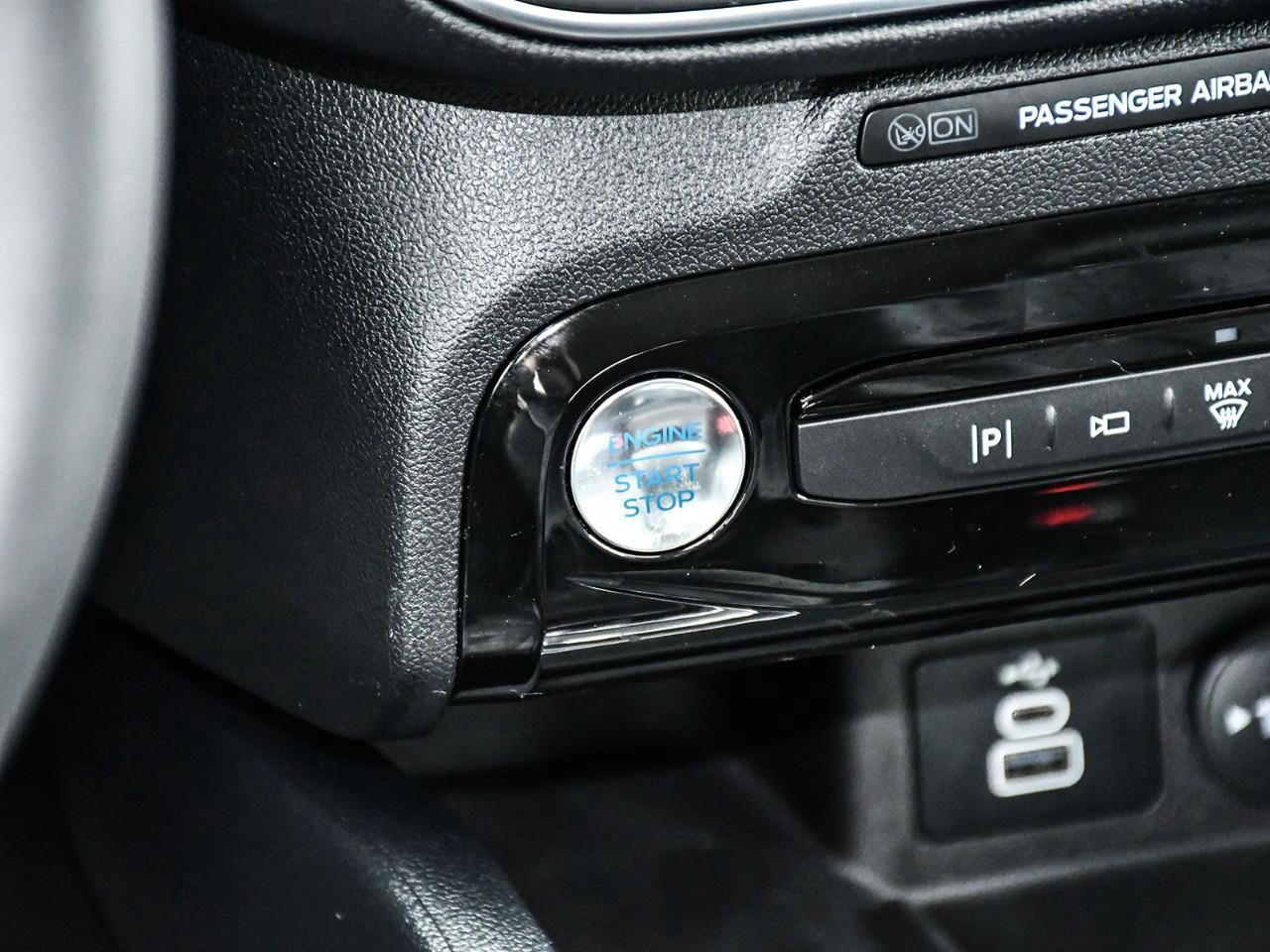 2024 Ford Escape PHEV NAV | HTD SEATS | HTD STEERING | REMOTE START | ADAPTIVE CRUISE Photo