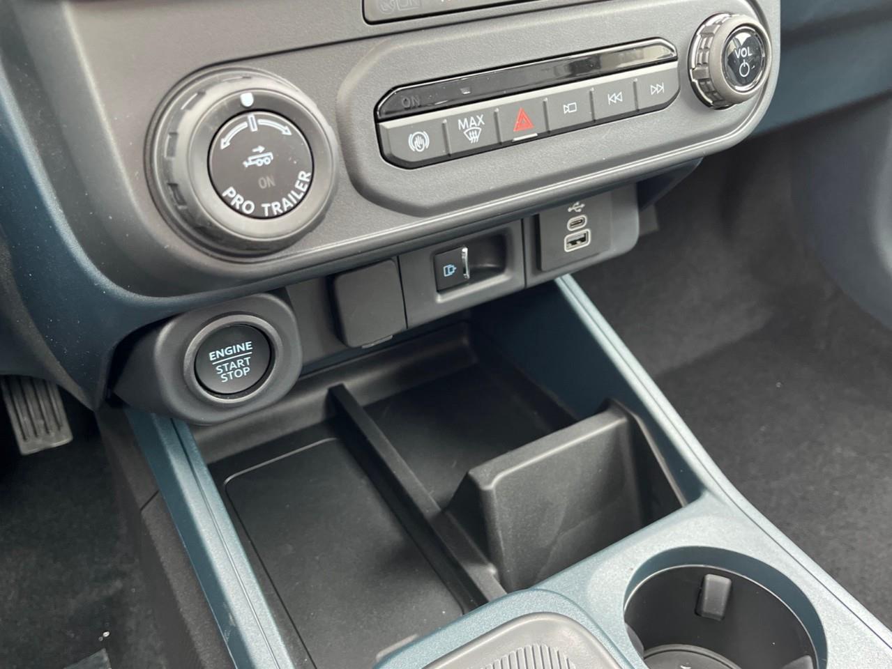 2026 Ford Maverick Lariat Photo