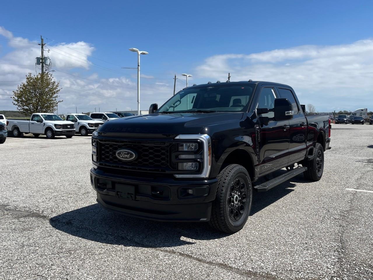 2026 Ford F-350 Lariat Photo3