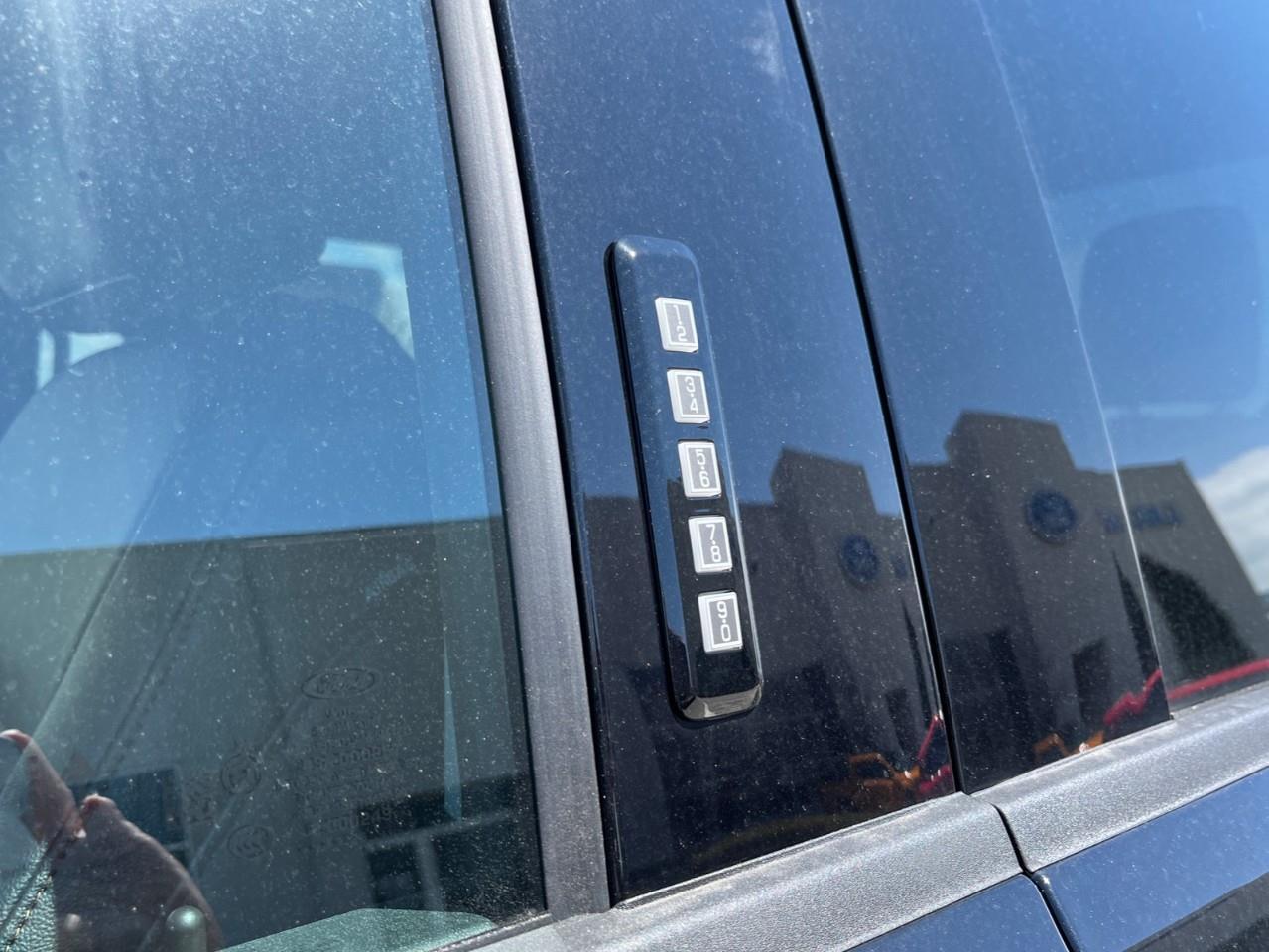2026 Ford F-350 Lariat Photo