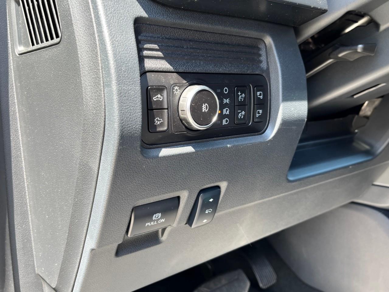 2026 Ford F-350 Lariat Photo