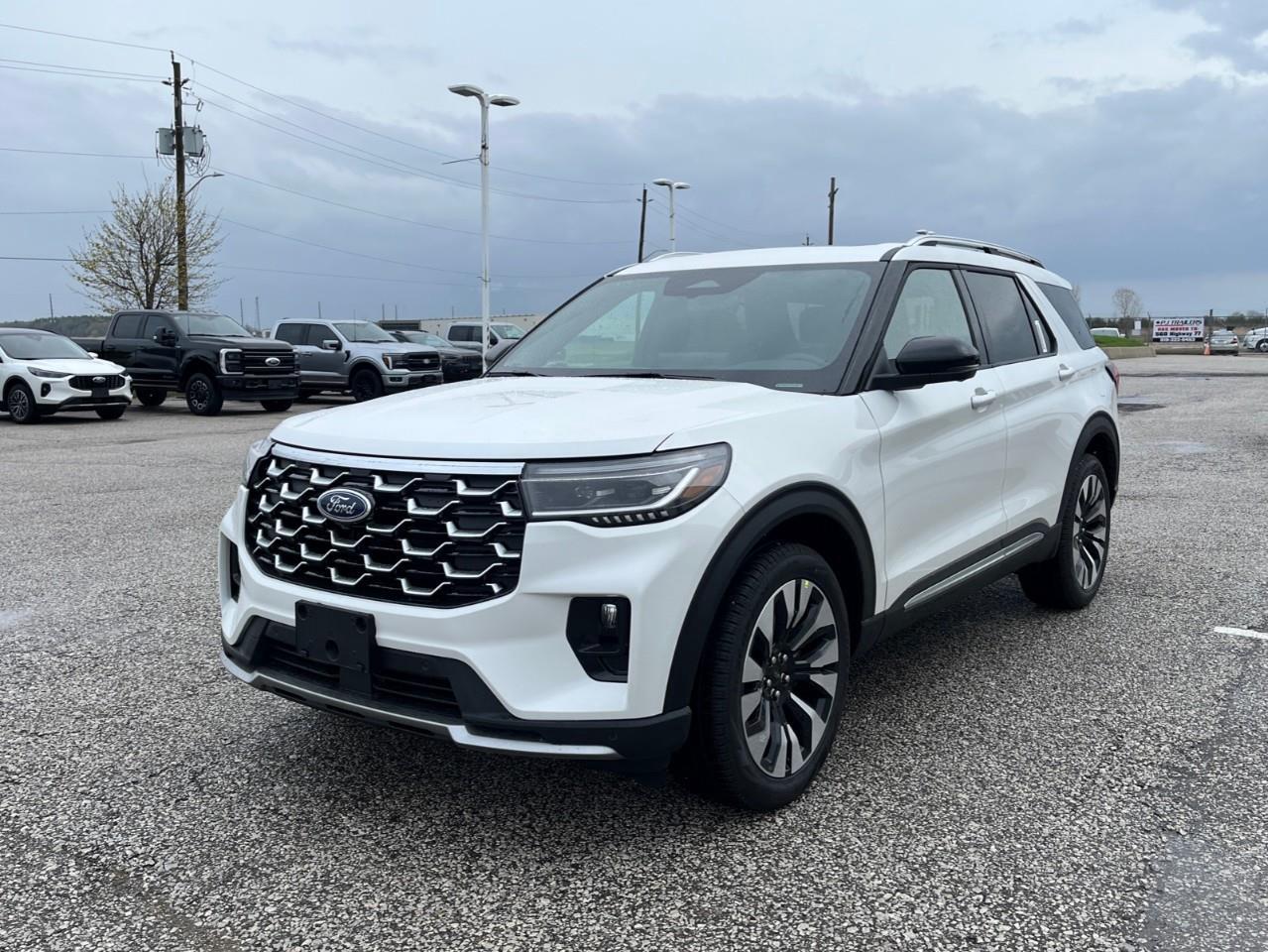 2026 Ford Explorer Platinum Photo