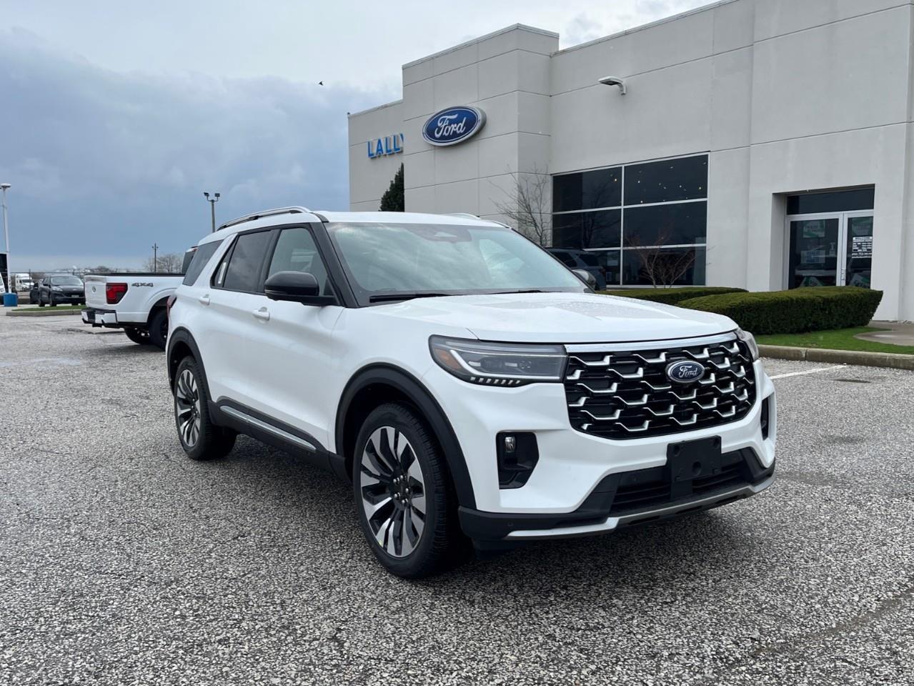 2026 Ford Explorer Platinum Photo