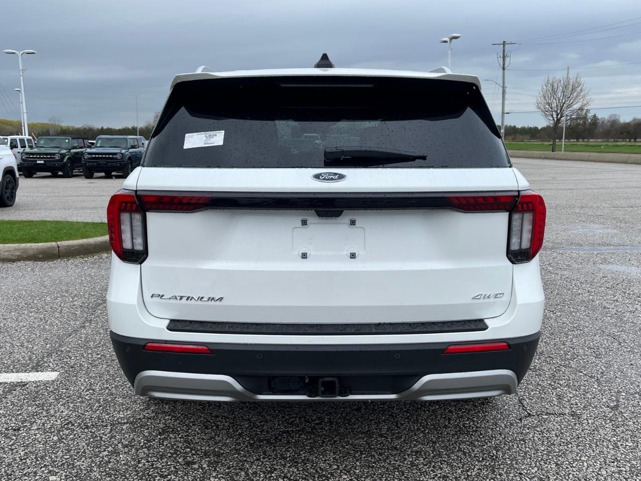 2026 Ford Explorer Platinum Photo