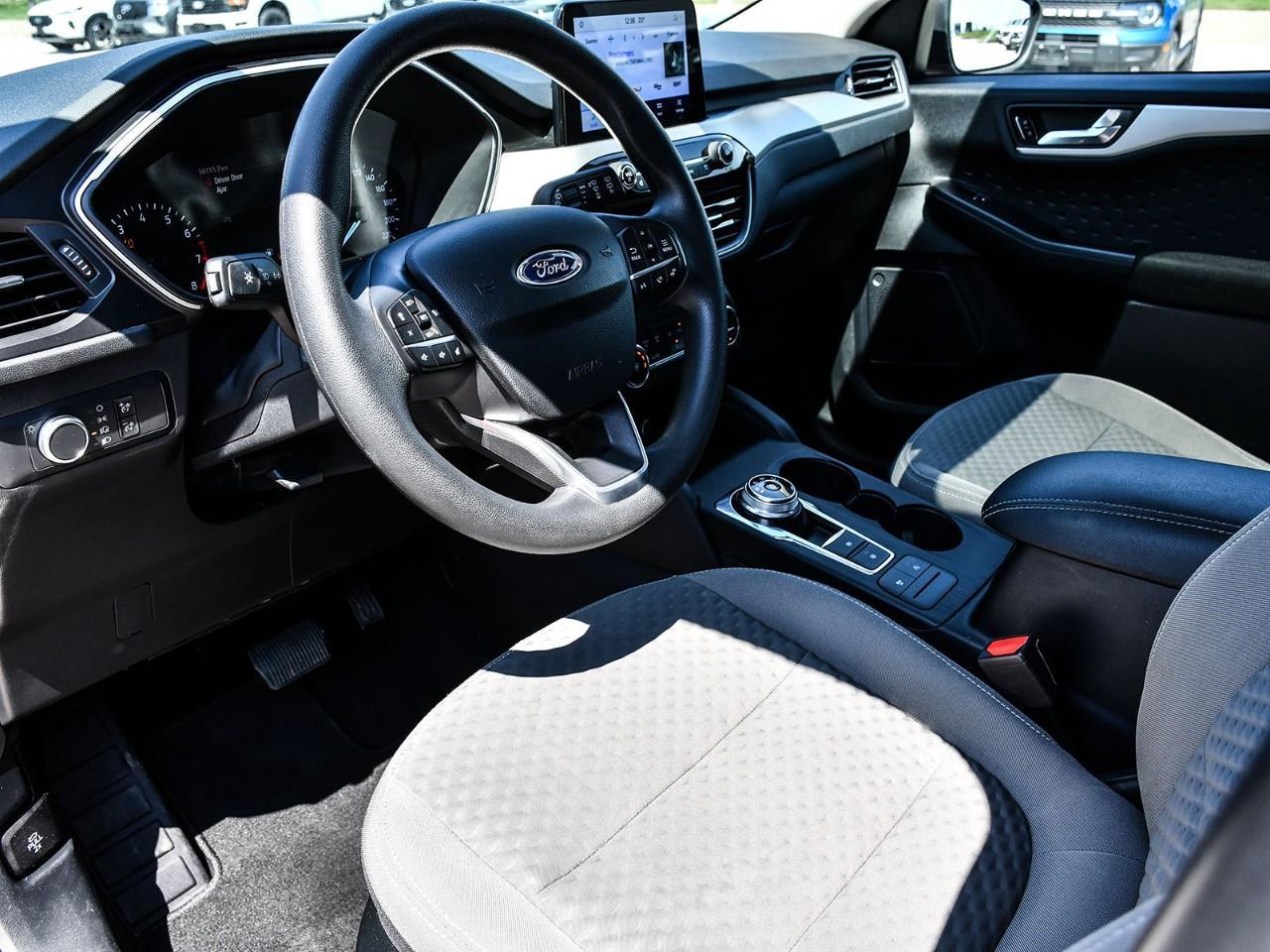 2020 Ford Escape NAV | SUNROOF | HTD SEATS | ADAPTIVE CRUISE Photo