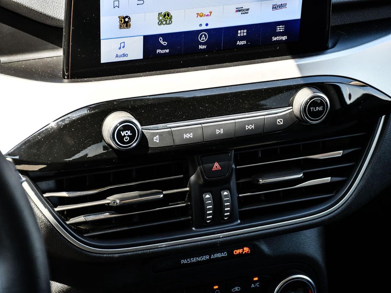 2020 Ford Escape NAV | SUNROOF | HTD SEATS | ADAPTIVE CRUISE Photo