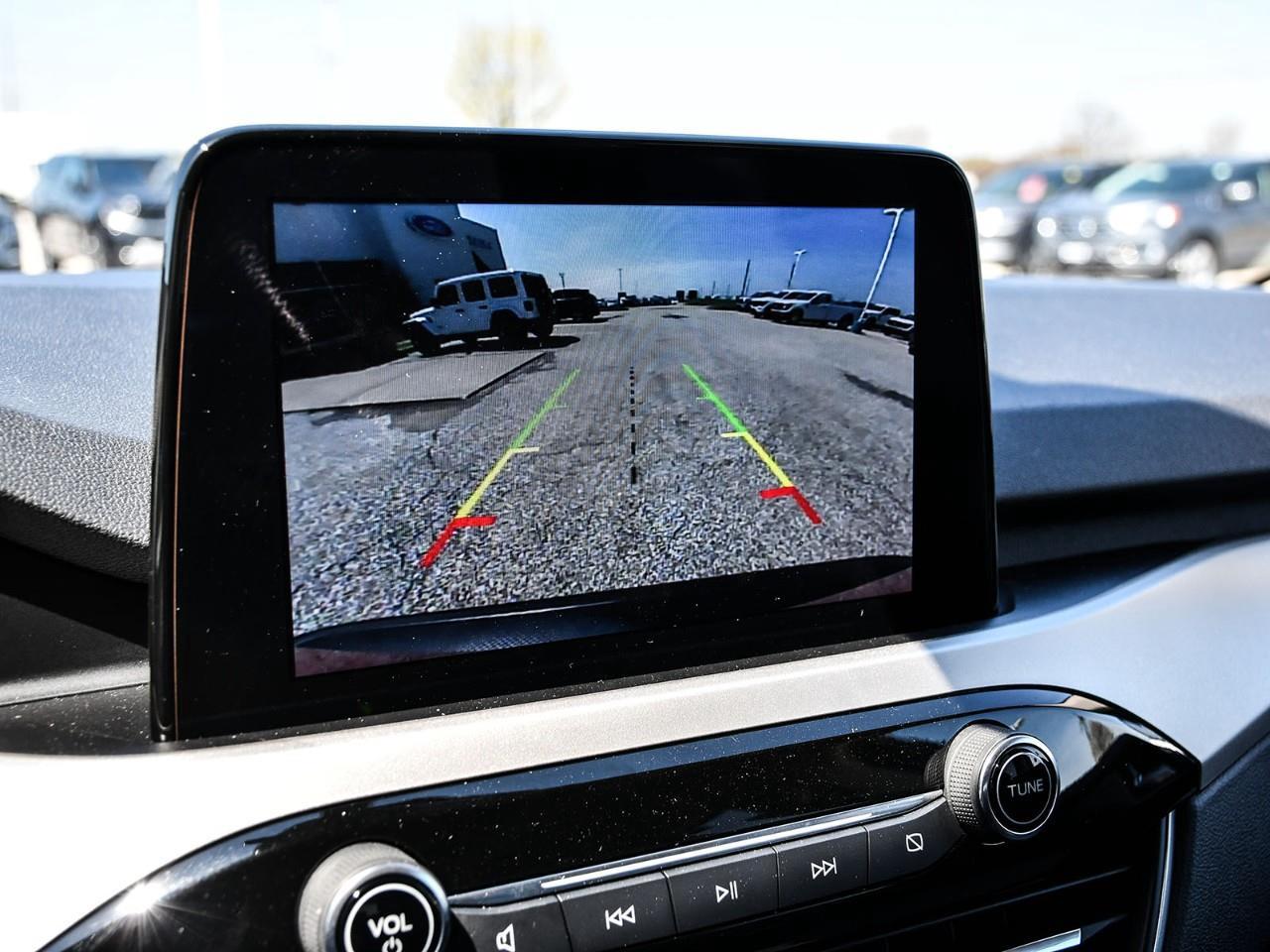 2020 Ford Escape NAV | SUNROOF | HTD SEATS | ADAPTIVE CRUISE Photo