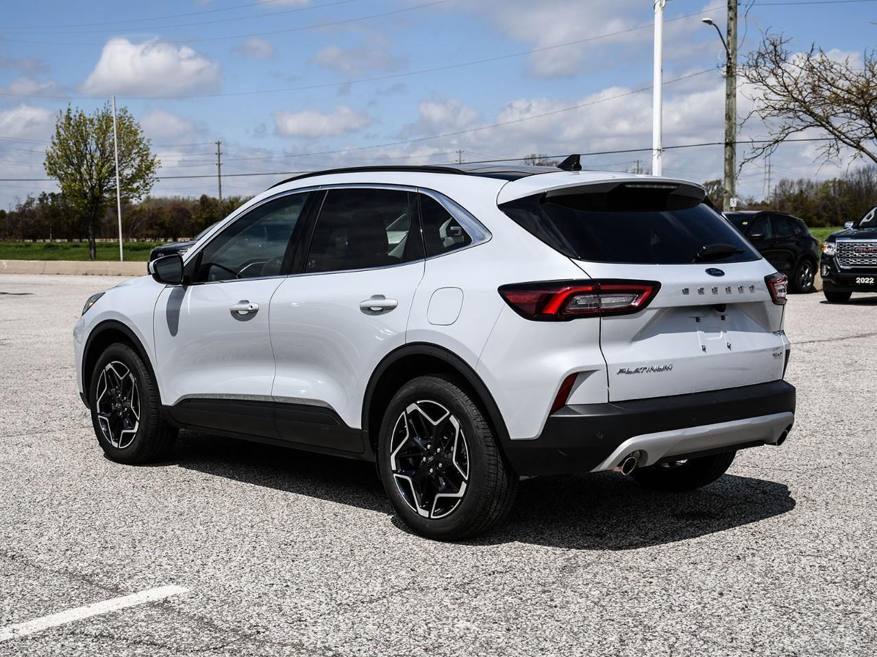 2026 Ford Escape Platinum 0.99% UP TO 72 MOS O.A.C. | LEASE ME Photo3