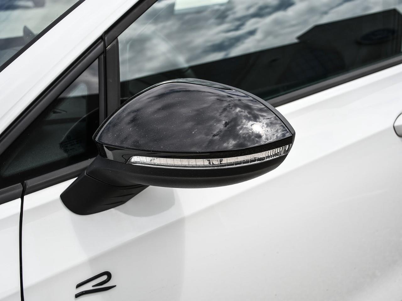 2025 Volkswagen Golf R Black Edition NAV | SUNROOF | HTD & COOLED SEATS Photo