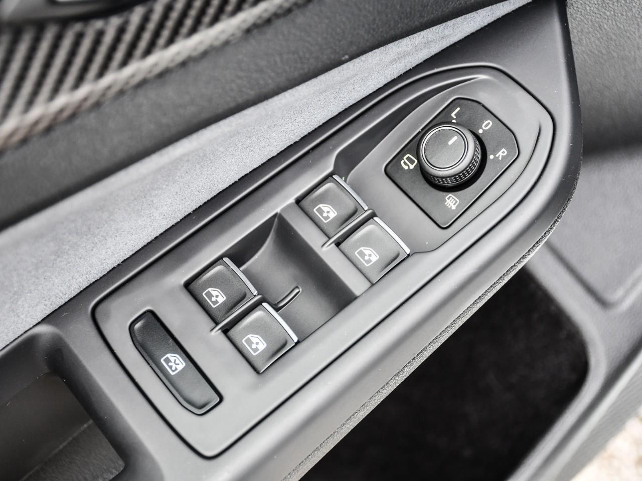 2025 Volkswagen Golf R Black Edition NAV | SUNROOF | HTD & COOLED SEATS Photo