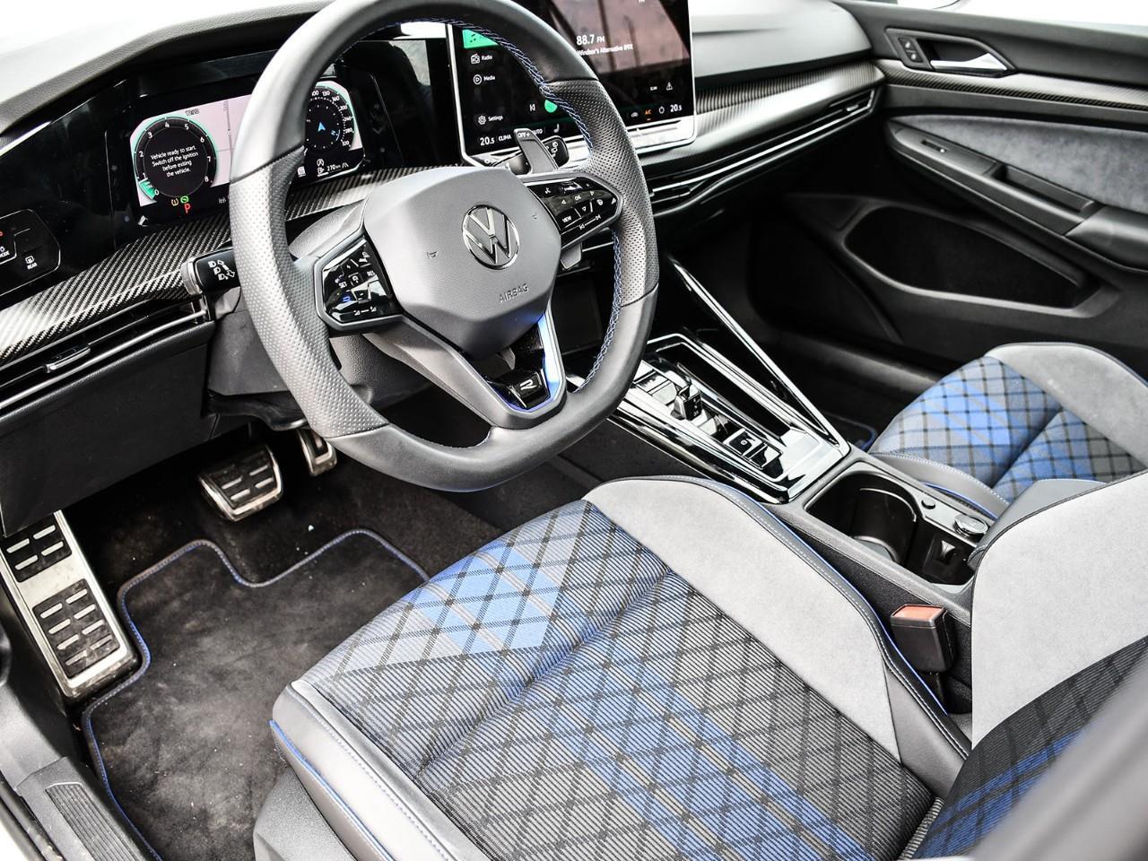 2025 Volkswagen Golf R Black Edition NAV | SUNROOF | HTD & COOLED SEATS Photo