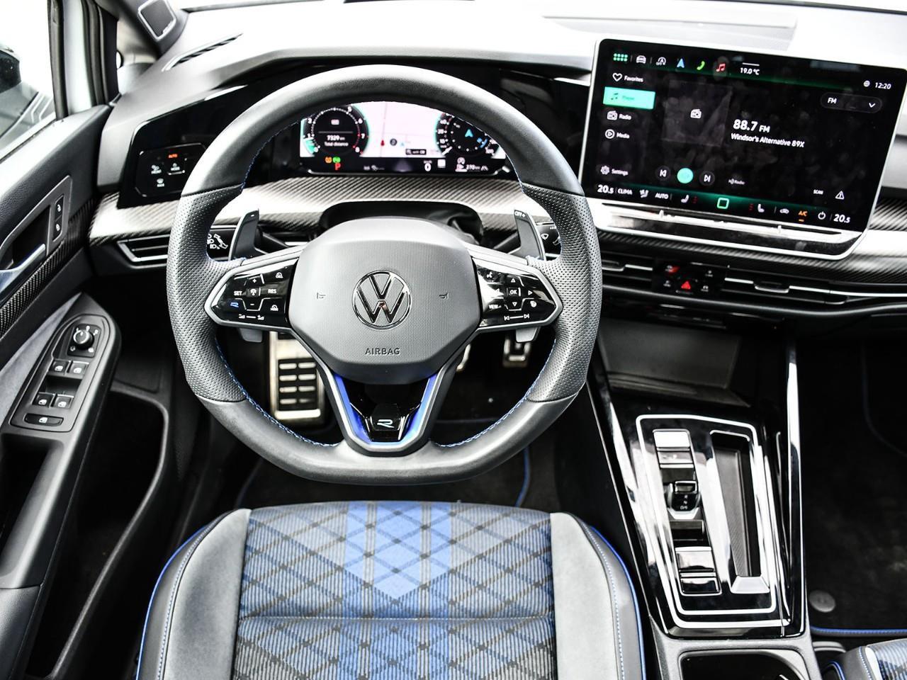 2025 Volkswagen Golf R Black Edition NAV | SUNROOF | HTD & COOLED SEATS Photo