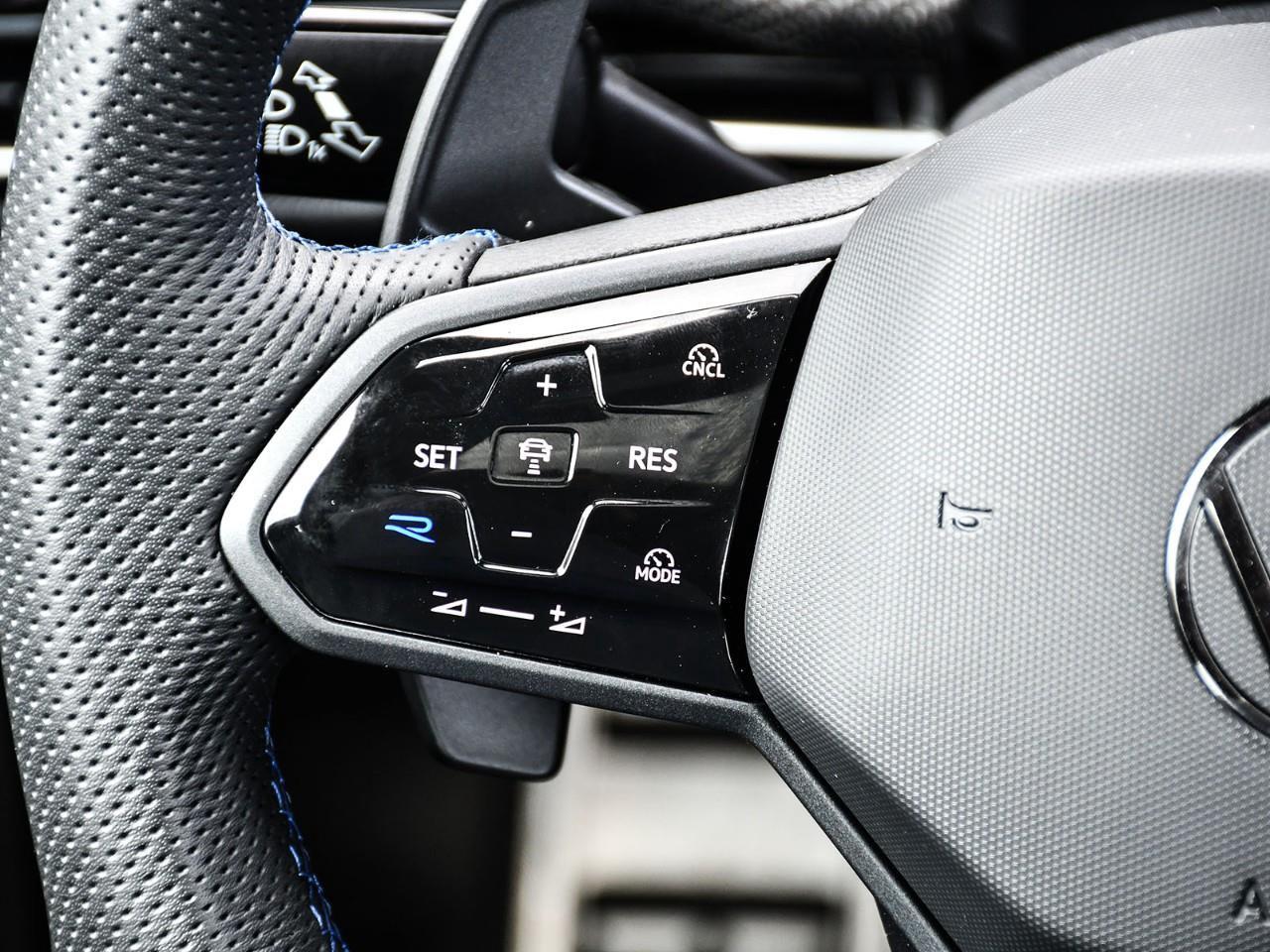2025 Volkswagen Golf R Black Edition NAV | SUNROOF | HTD & COOLED SEATS Photo