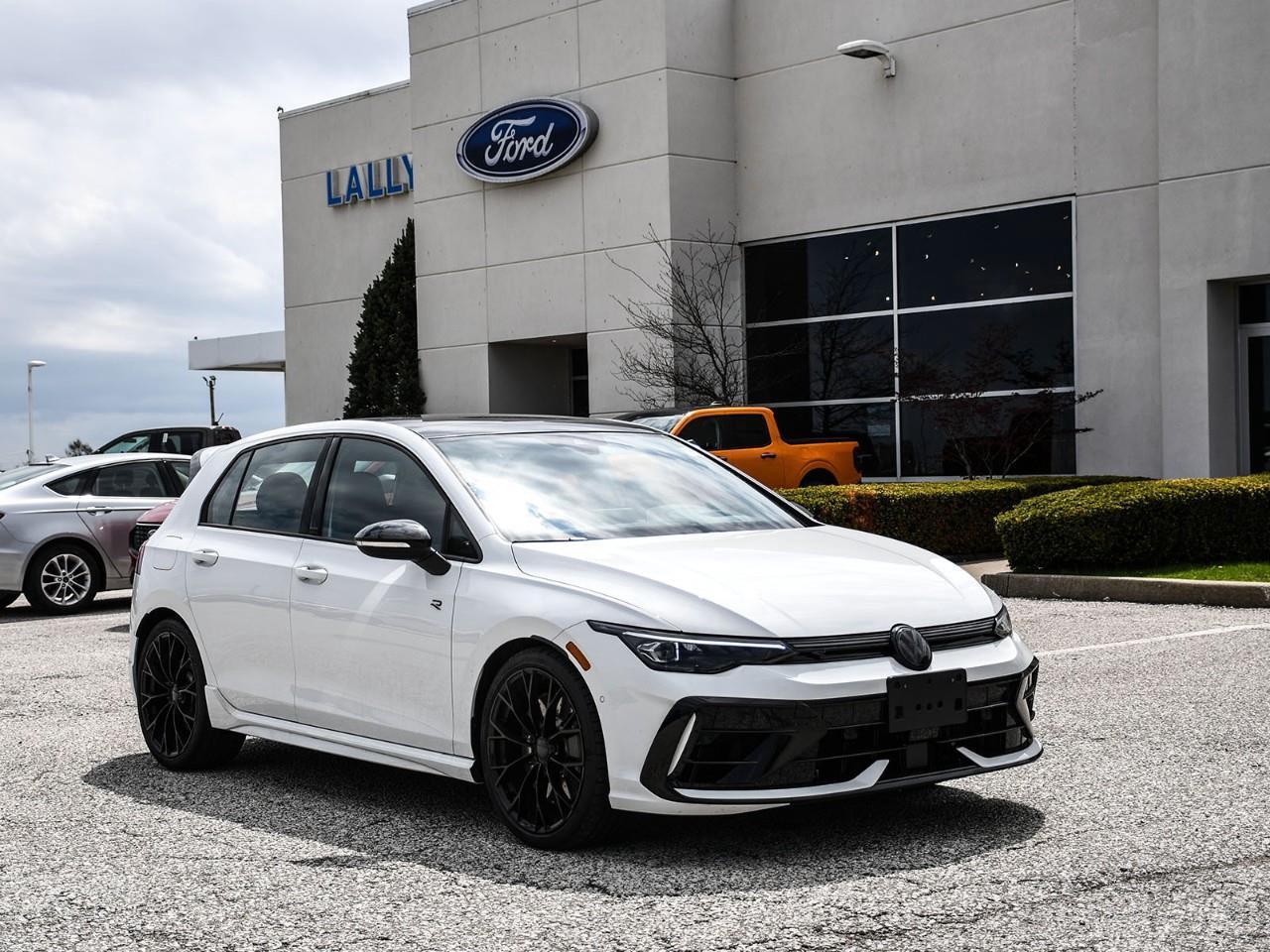 2025 Volkswagen Golf R Black Edition NAV | SUNROOF | HTD & COOLED SEATS Photo
