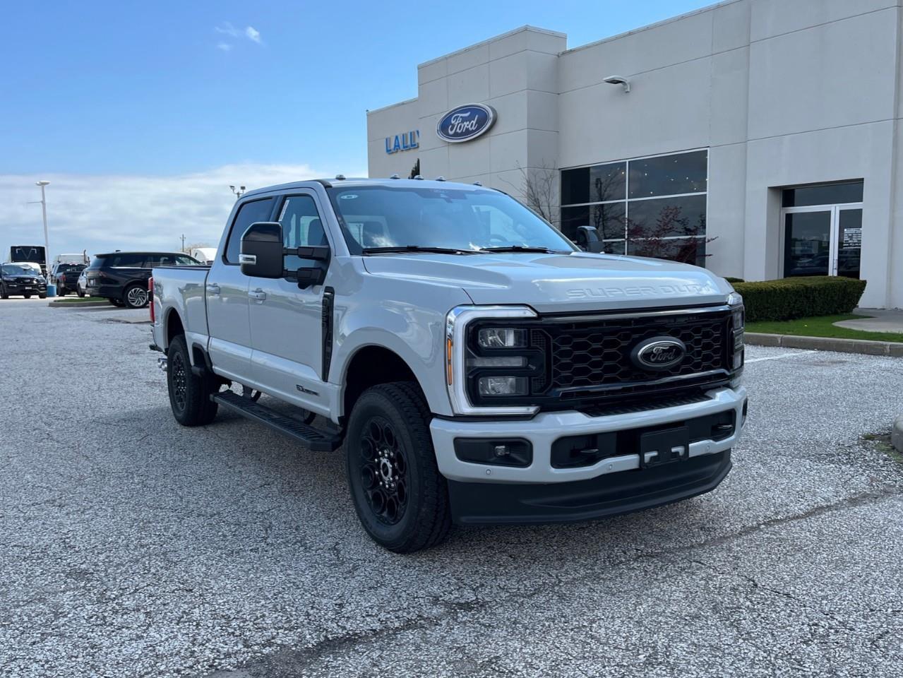 2026 Ford F-250 LARIAT Photo