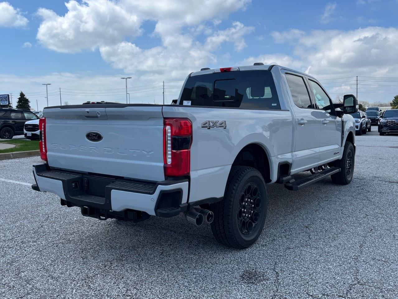 2026 Ford F-250 LARIAT Photo