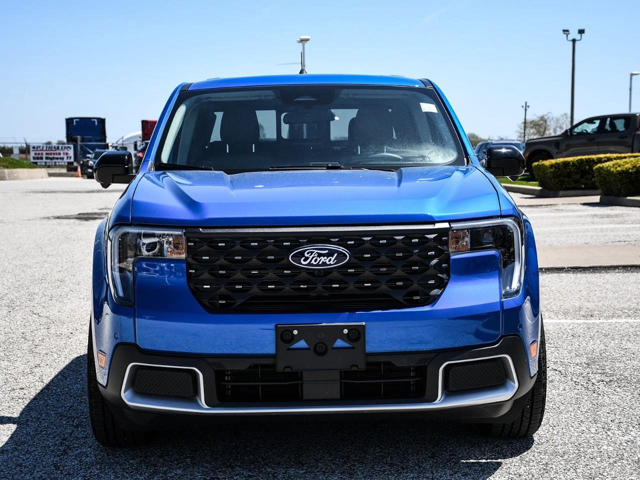 2025 Ford Maverick Lariat NAV | SUNROOF | HTD SEATS | HTD STEERING Photo