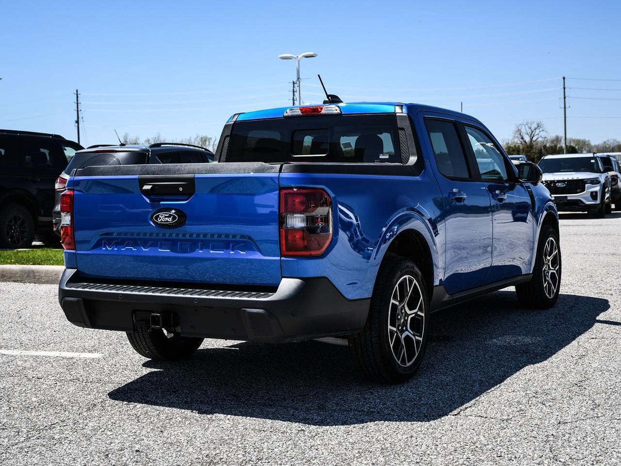 2025 Ford Maverick Lariat NAV | SUNROOF | HTD SEATS | HTD STEERING Photo