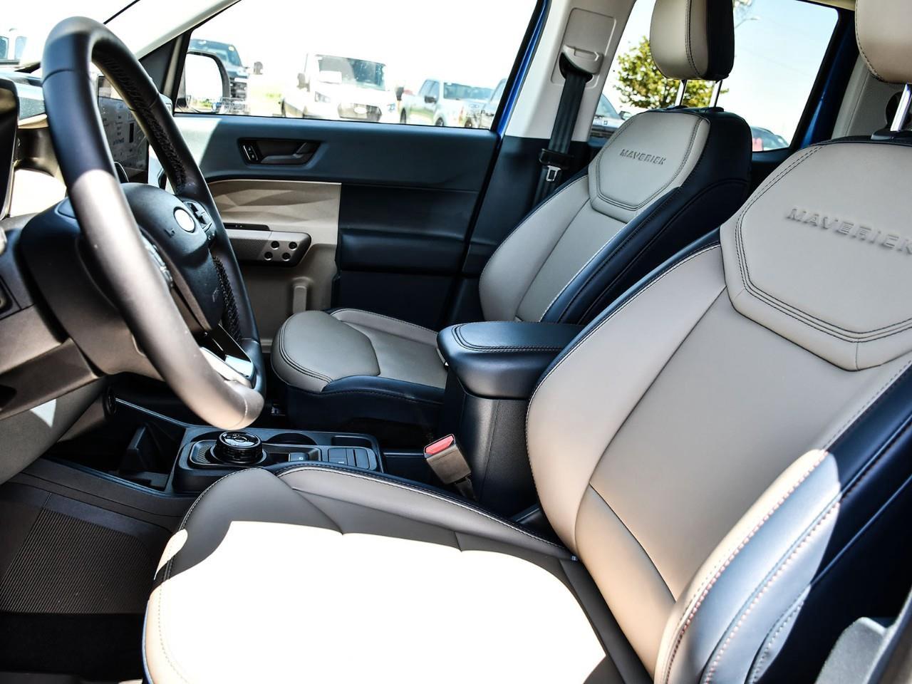 2025 Ford Maverick Lariat NAV | SUNROOF | HTD SEATS | HTD STEERING Photo