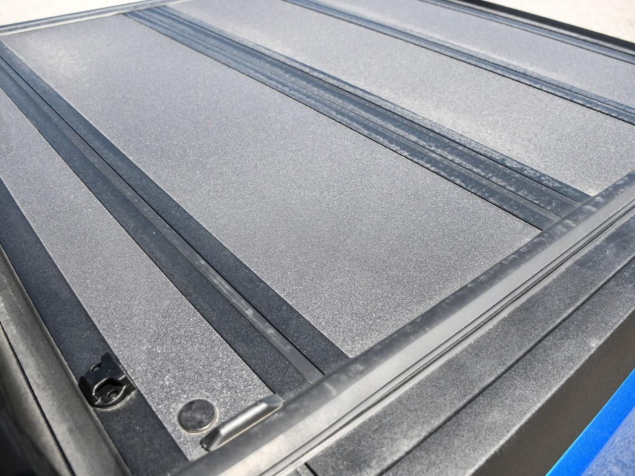2025 Ford Maverick Lariat NAV | SUNROOF | HTD SEATS | HTD STEERING Photo