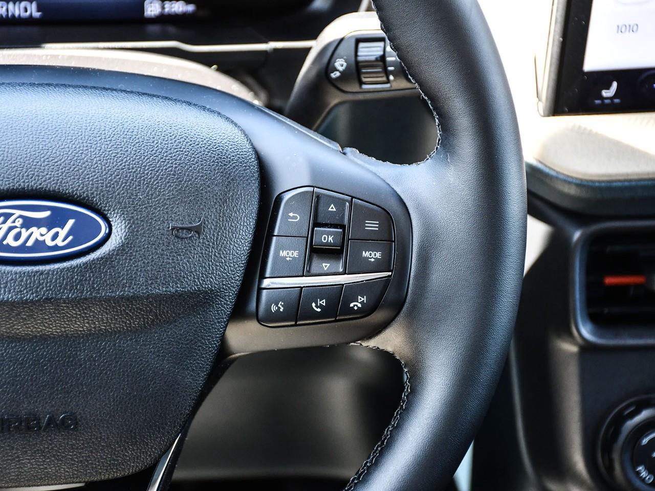 2025 Ford Maverick Lariat NAV | SUNROOF | HTD SEATS | HTD STEERING Photo