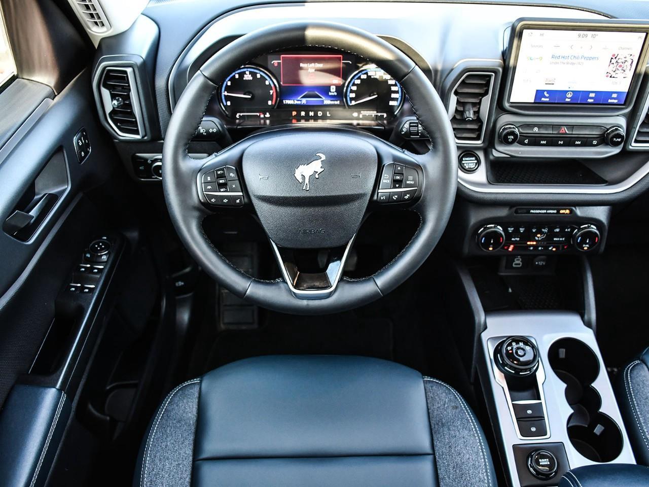 2024 Ford Bronco Sport Outer Banks NAV | SUNROOF | HTD SEATS | REMOTE START | ADAPTIVE CRUISE Photo