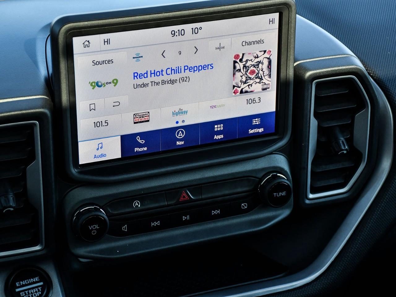 2024 Ford Bronco Sport Outer Banks NAV | SUNROOF | HTD SEATS | REMOTE START | ADAPTIVE CRUISE Photo