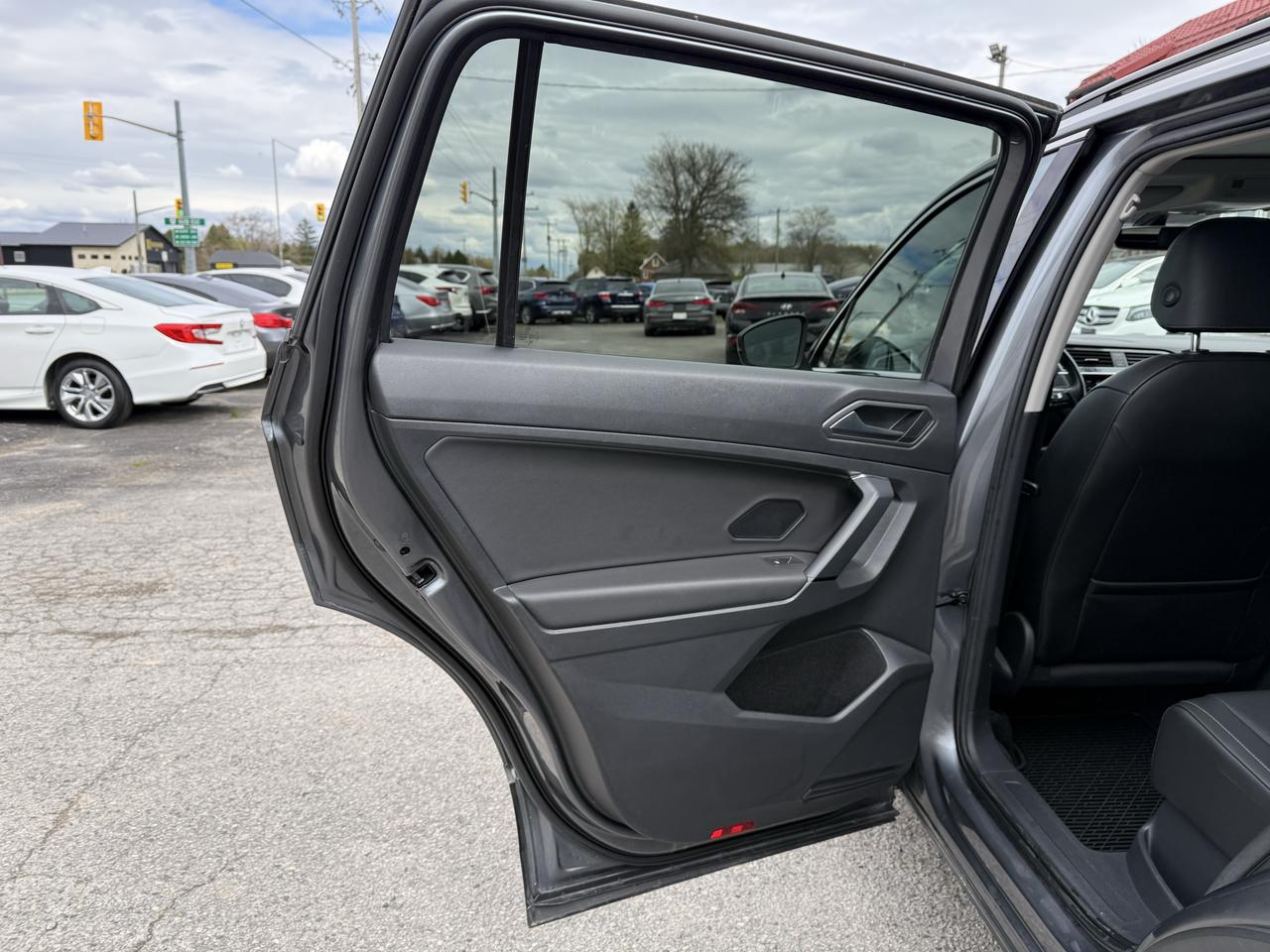 2019 Volkswagen Tiguan COMFORTLINE 4Motion Photo