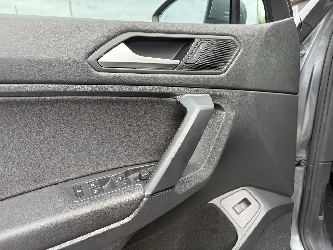 2019 Volkswagen Tiguan COMFORTLINE 4Motion Photo