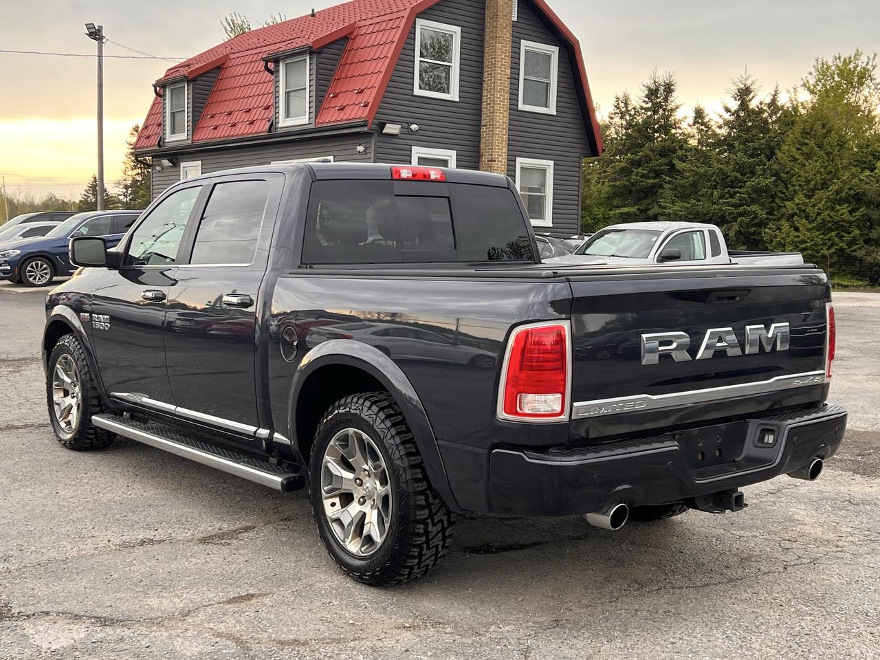 2017 RAM 1500 Limited Photo4