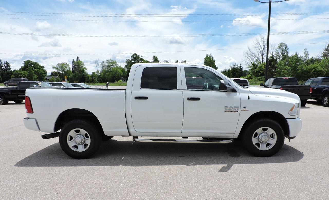 2018 RAM 3500 ST 6.7 Cummins Diesel RWD Seats 6 Only 74000 KMS Photo3