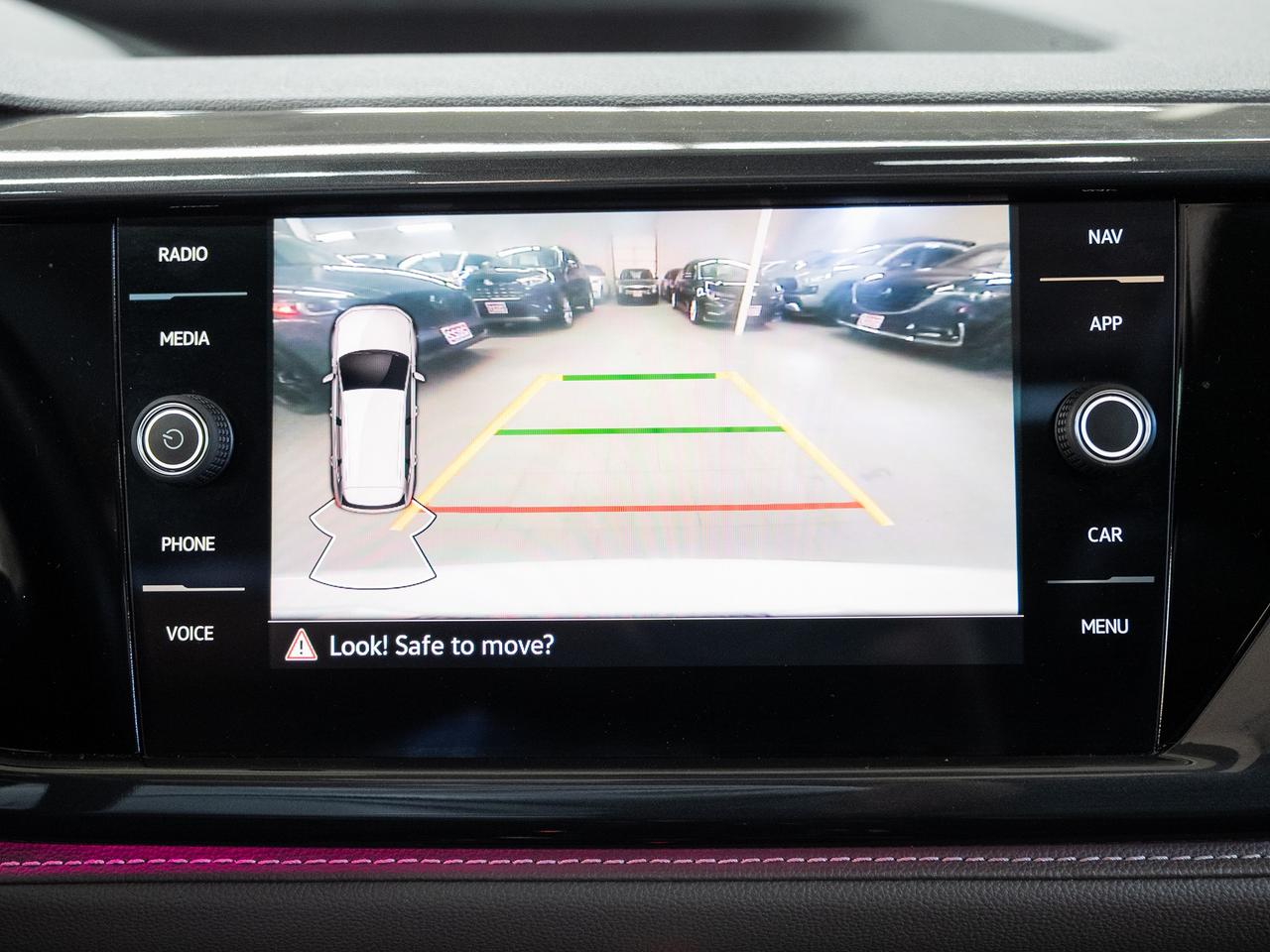 2023 Volkswagen Taos HIGHLINE AWD | Nav | Leather | Panoroof | CarPlay