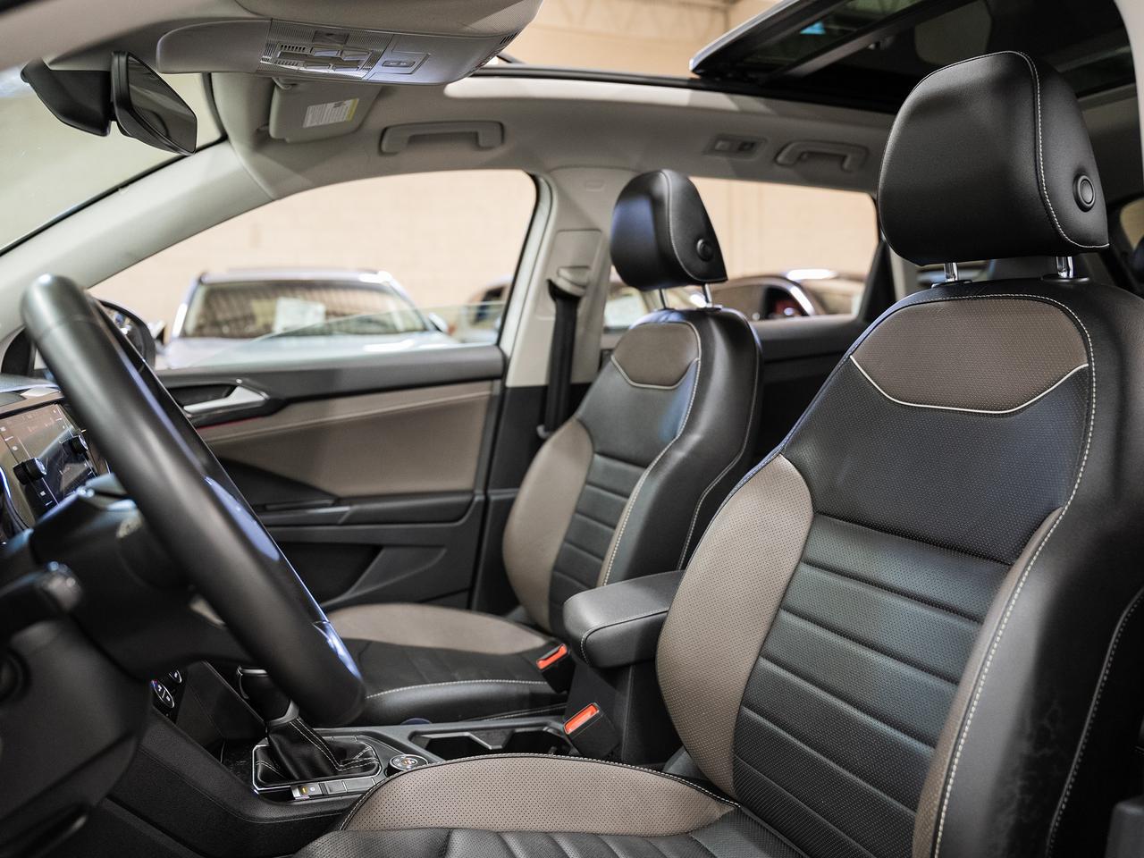 2023 Volkswagen Taos HIGHLINE AWD | Nav | Leather | Panoroof | CarPlay Photo