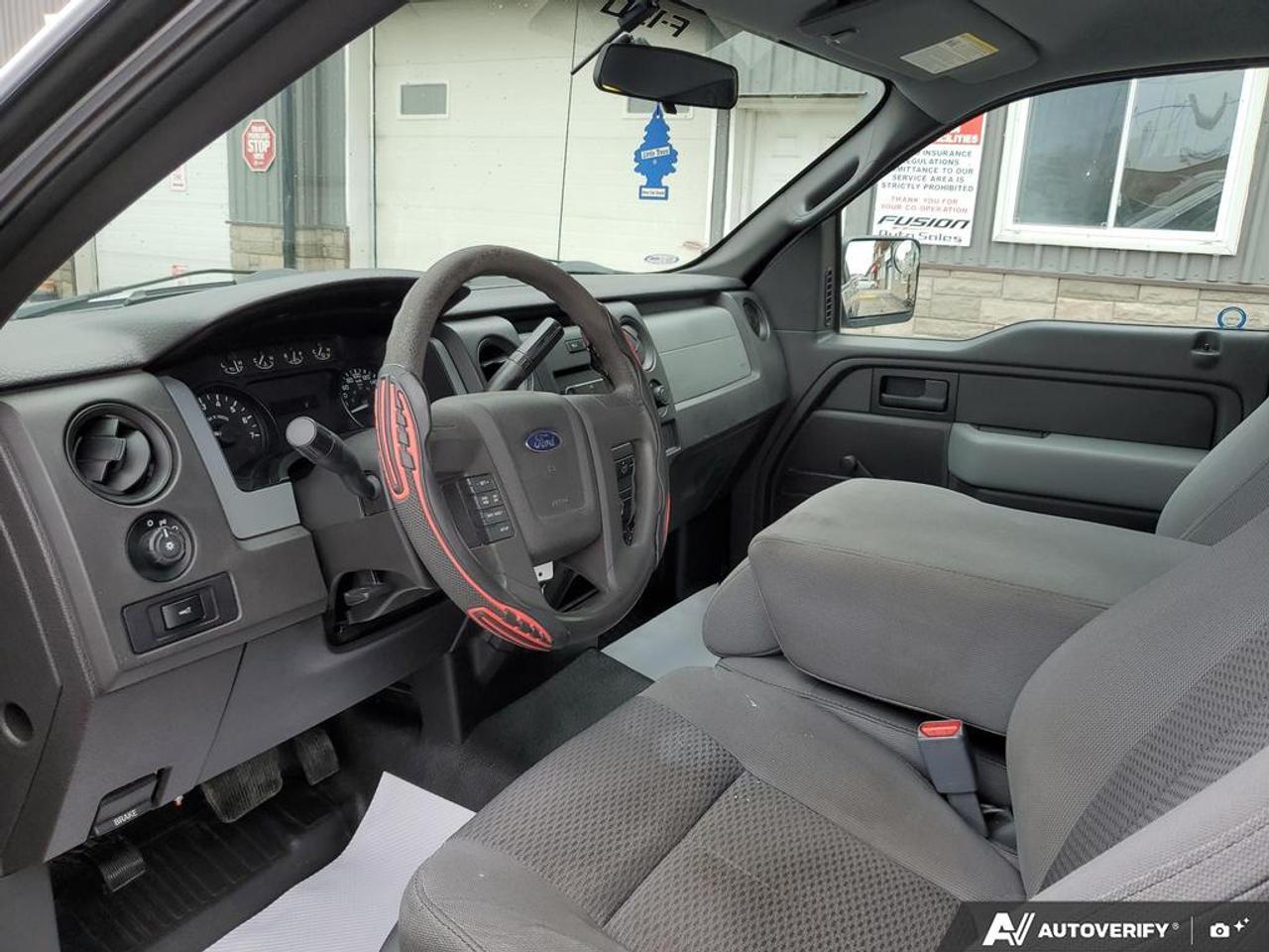2012 Ford F-150 XL Photo
