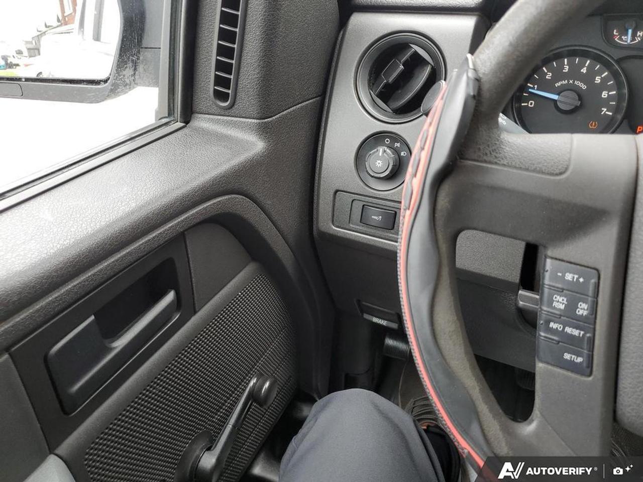 2012 Ford F-150 XL Photo