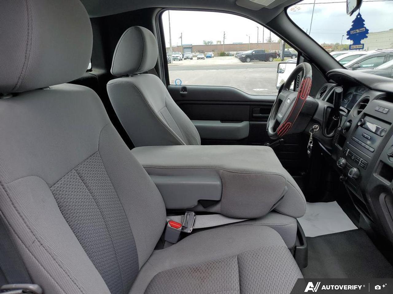 2012 Ford F-150 XL Photo