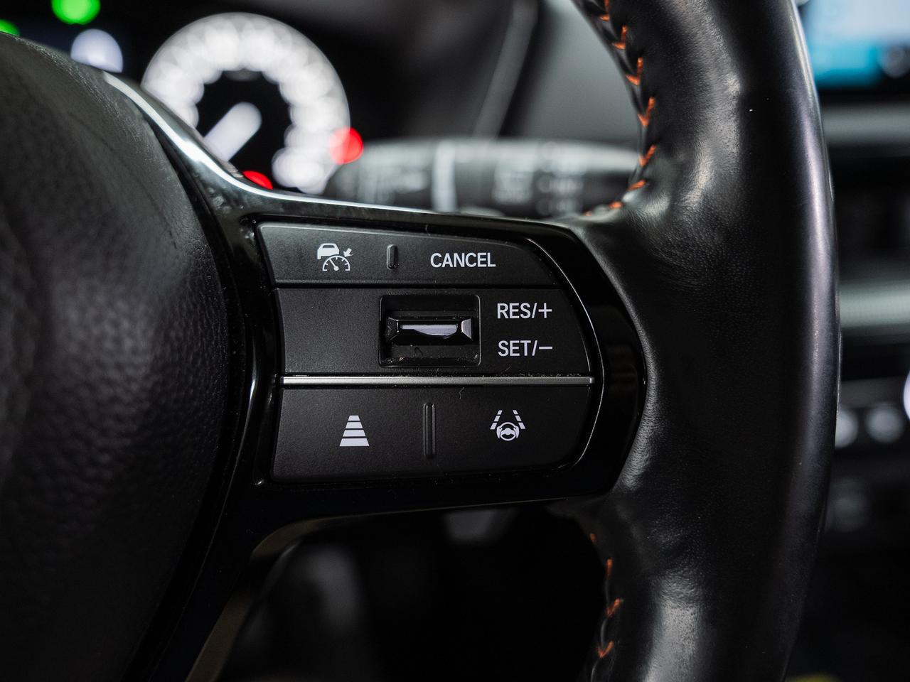 2024 Honda CR-V TOURING HYBRID AWD | Nav | Leather | Sunroof | BSM