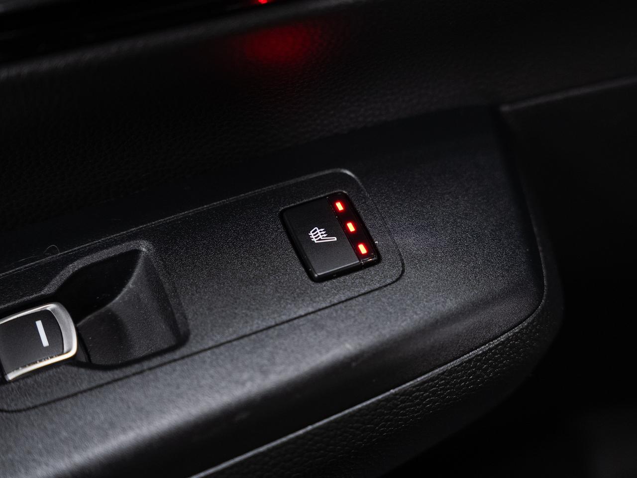 2024 Honda CR-V TOURING HYBRID AWD | Nav | Leather | Sunroof | BSM