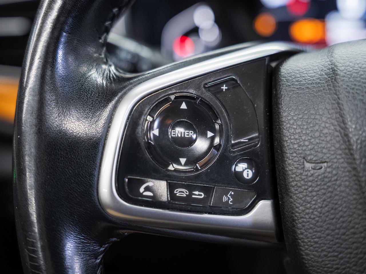 2019 Honda CR-V TOURING AWD | Nav | Leather | Sunroof | CarPlay Photo
