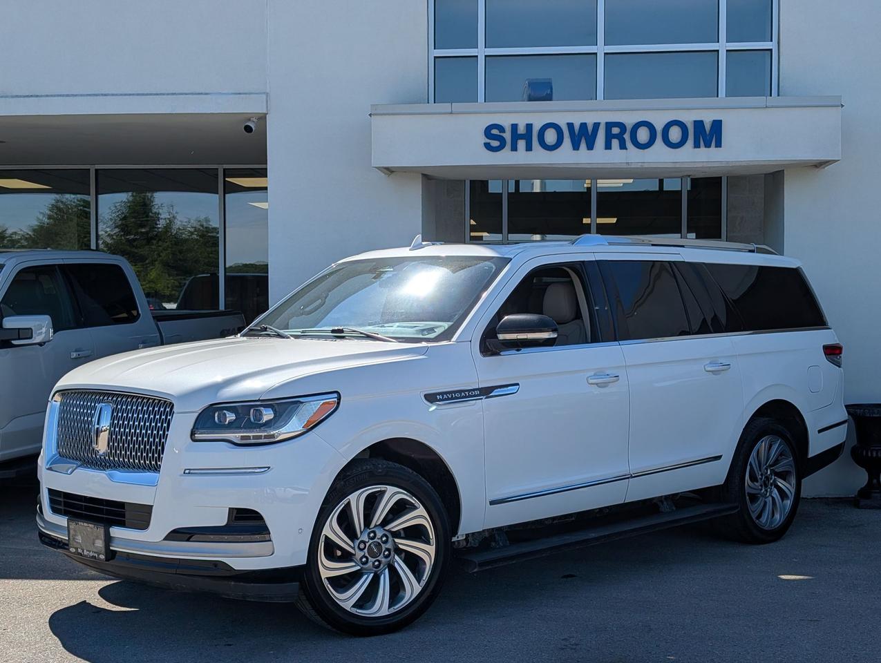 2022 Lincoln Navigator Reserve 4x4 Photo0